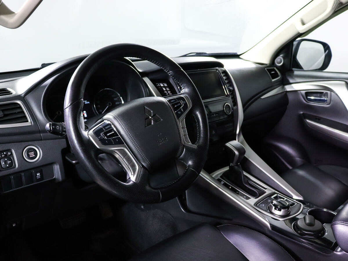 Mitsubishi Pajero Sport, 2017