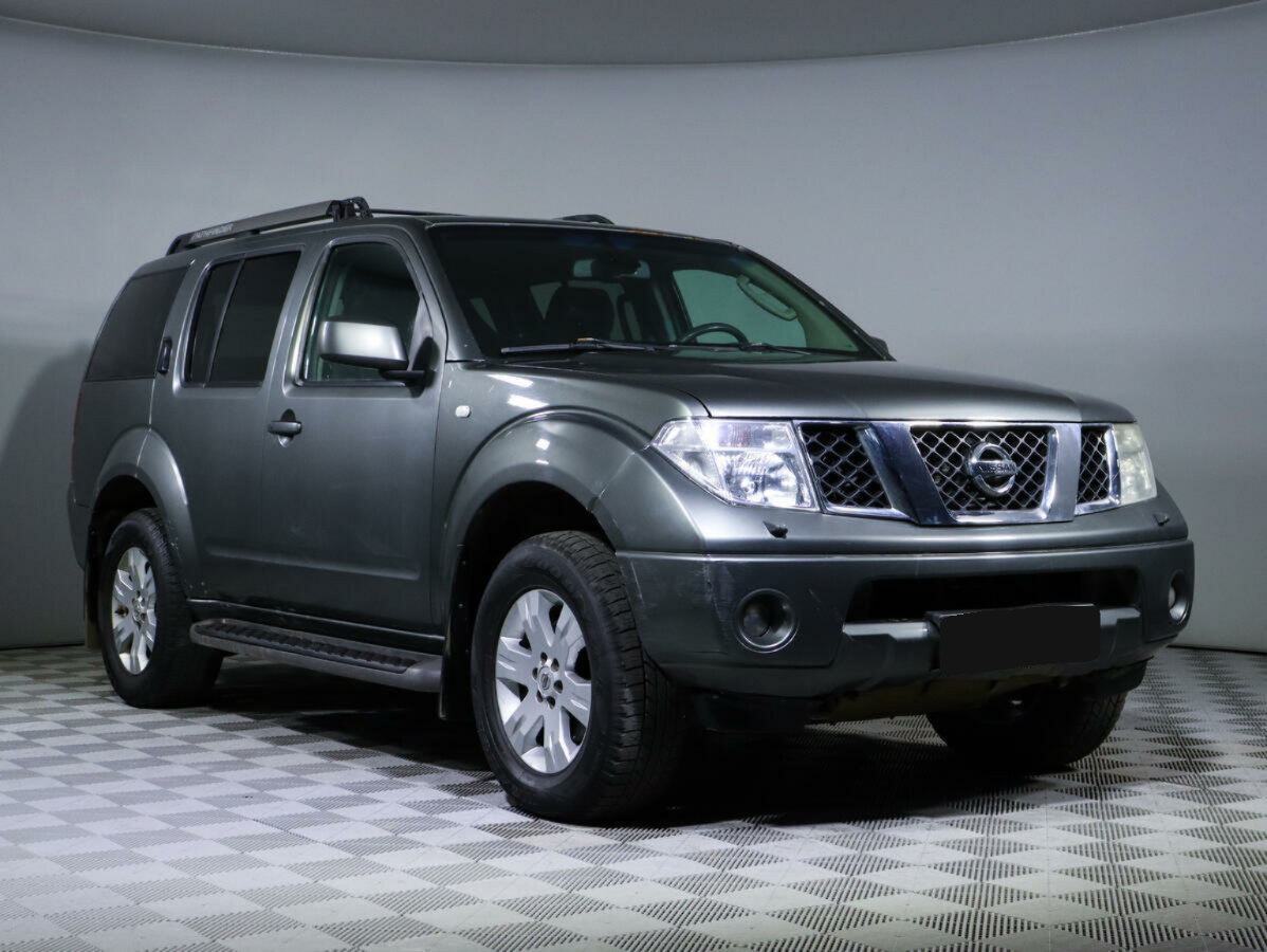 Nissan Pathfinder, 2005