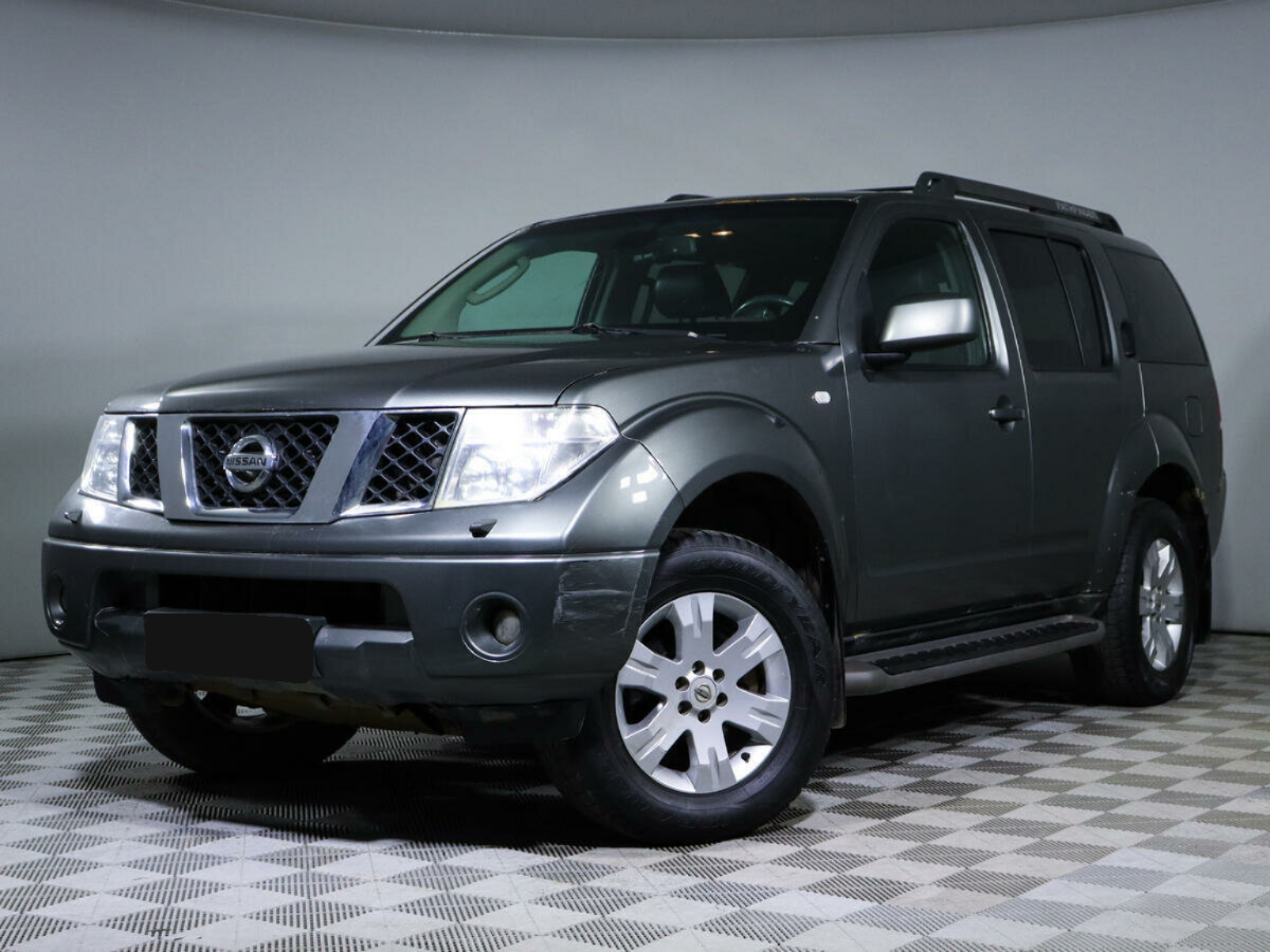 Nissan Pathfinder, 2005