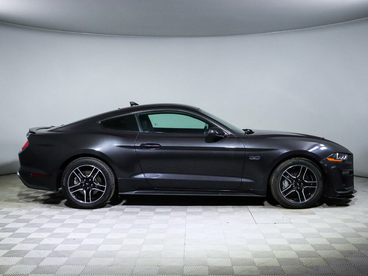 Ford Mustang, 2022