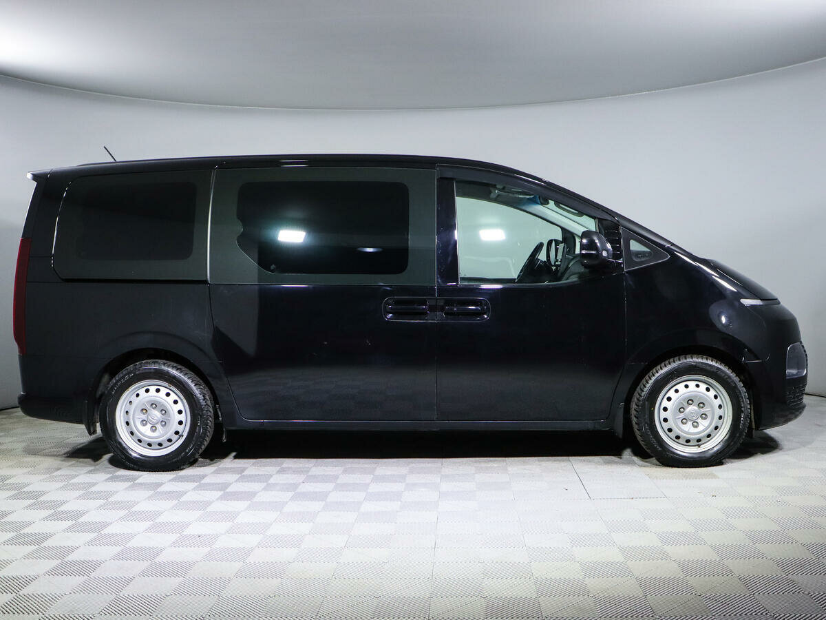 Hyundai Staria, 2021