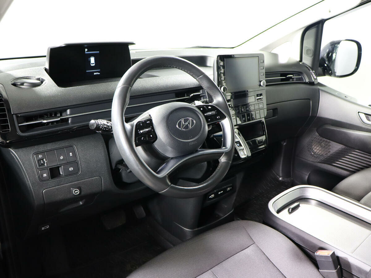 Hyundai Staria, 2021