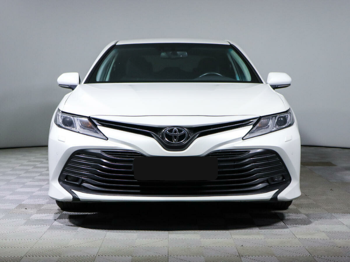 Toyota Camry, 2019