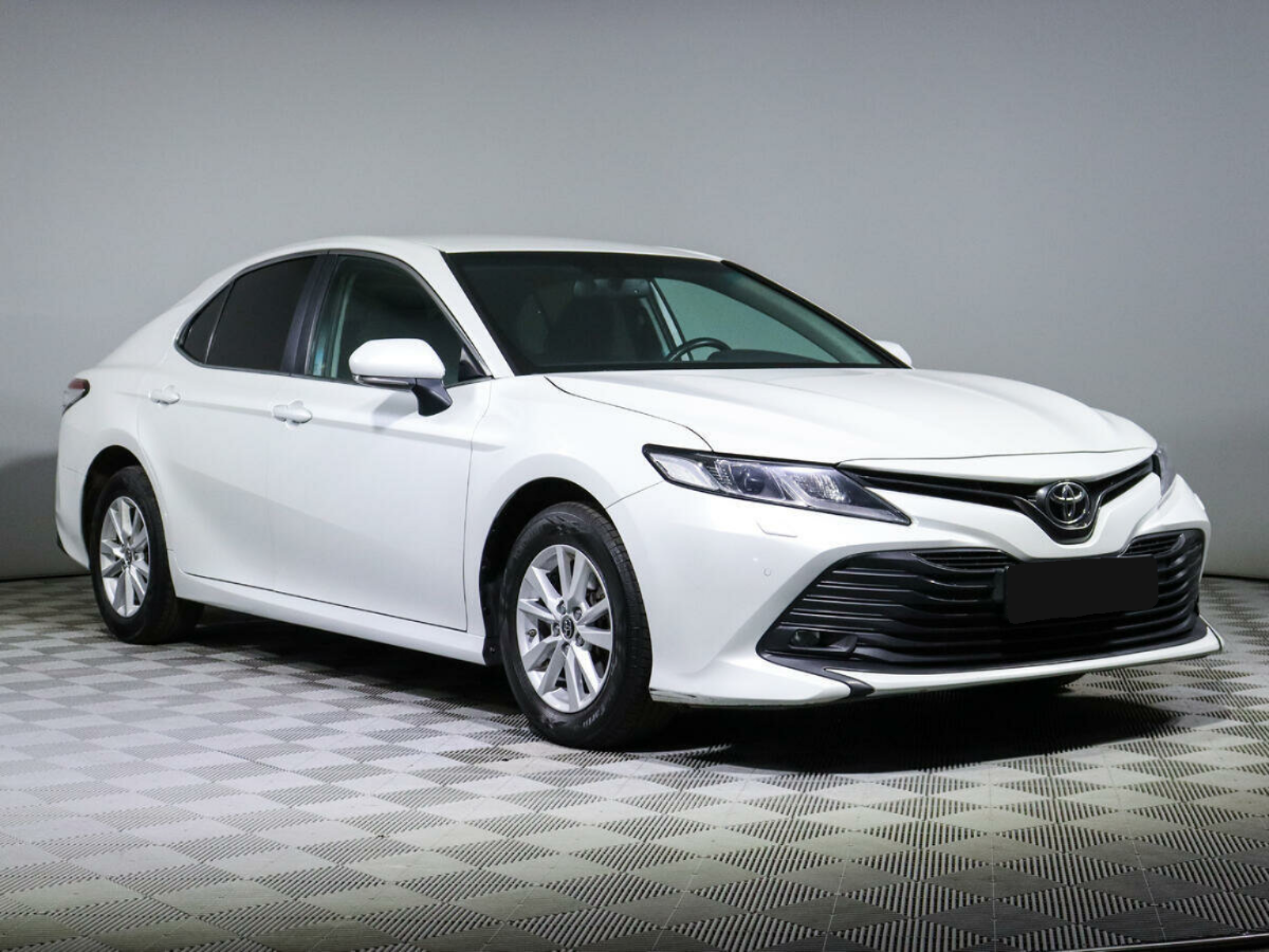 Toyota Camry, 2019