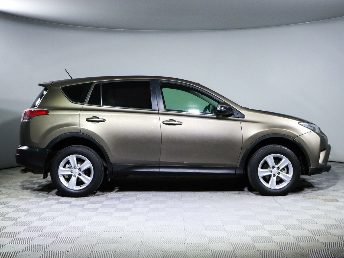 Toyota RAV4, 2013