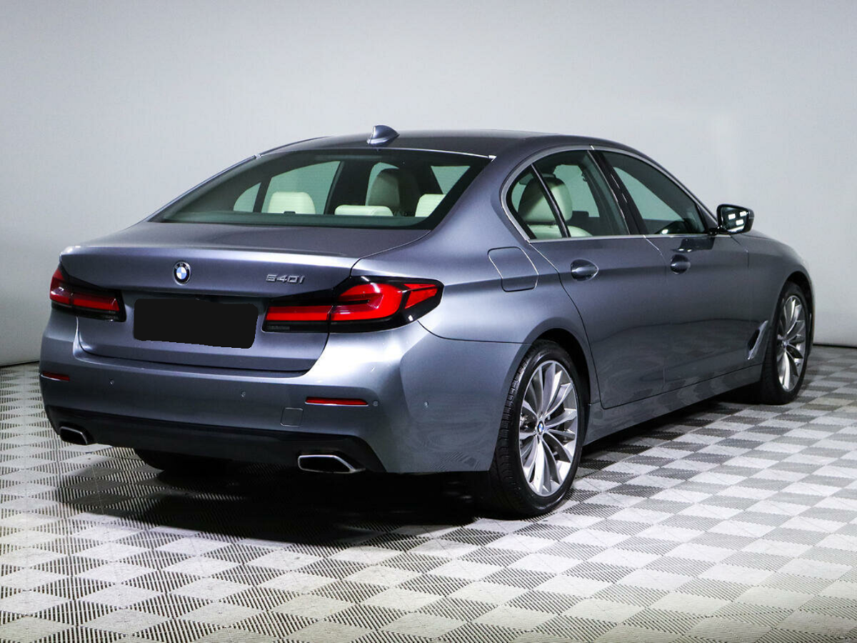 BMW 5 серии 540i, 2020