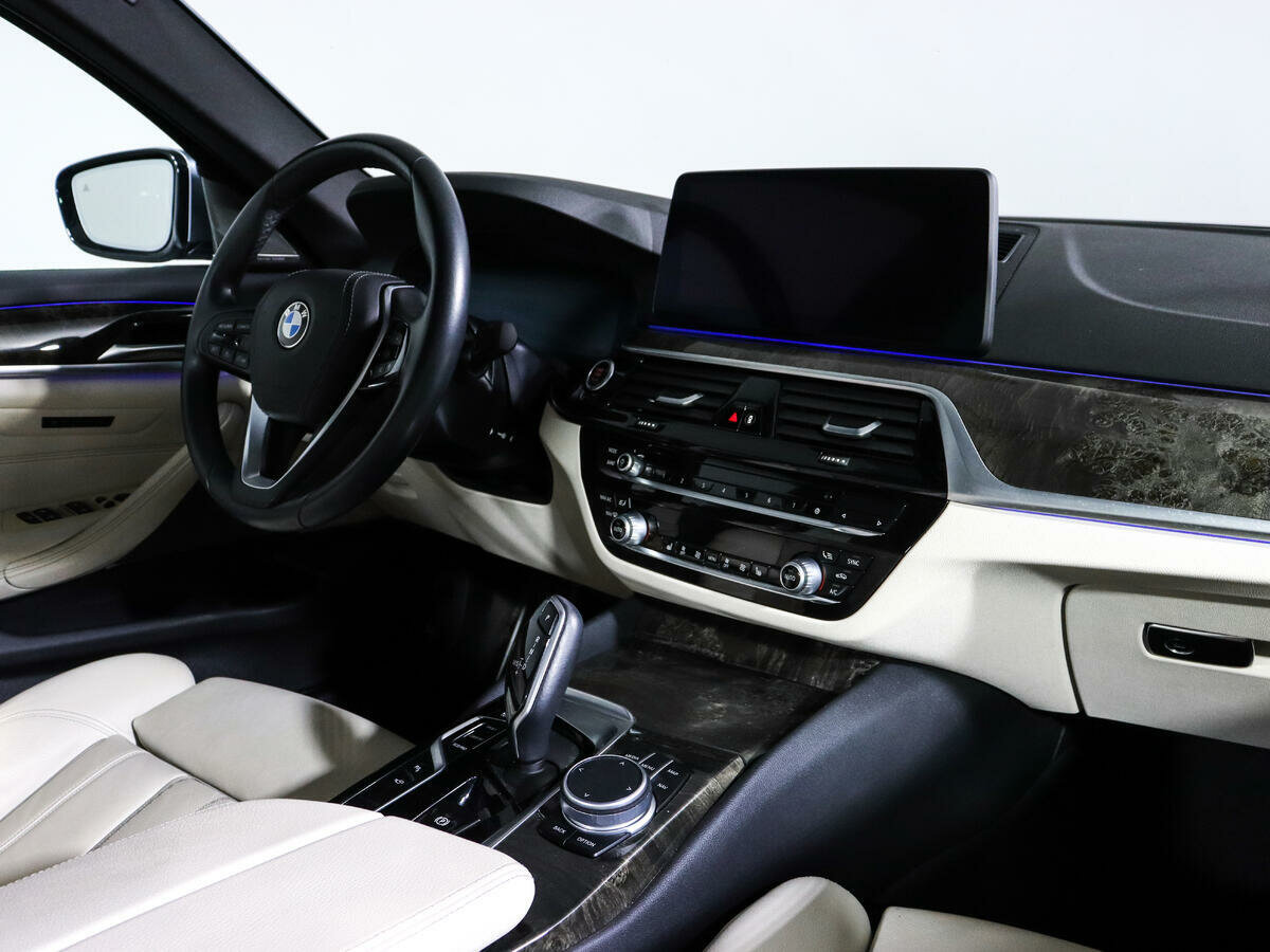 BMW 5 серии 540i, 2020