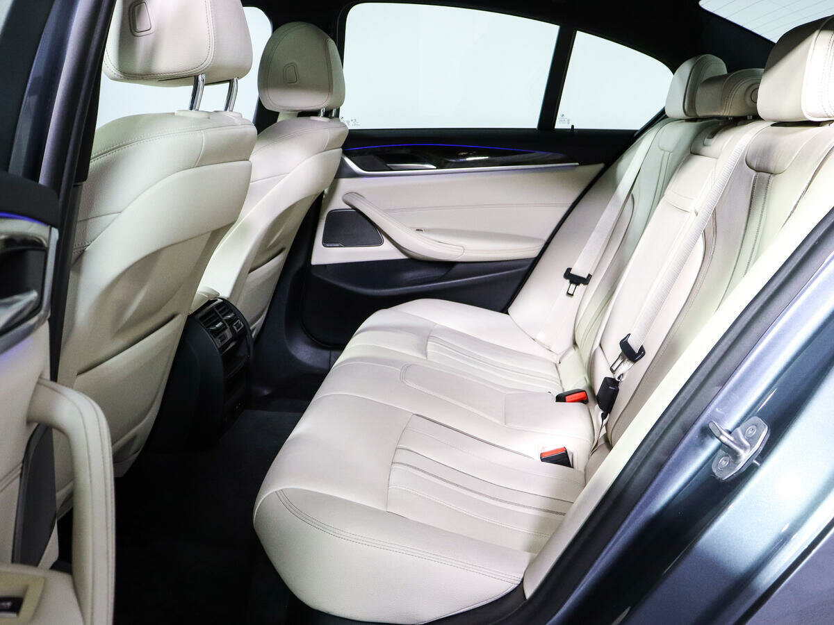 BMW 5 серии 540i, 2020