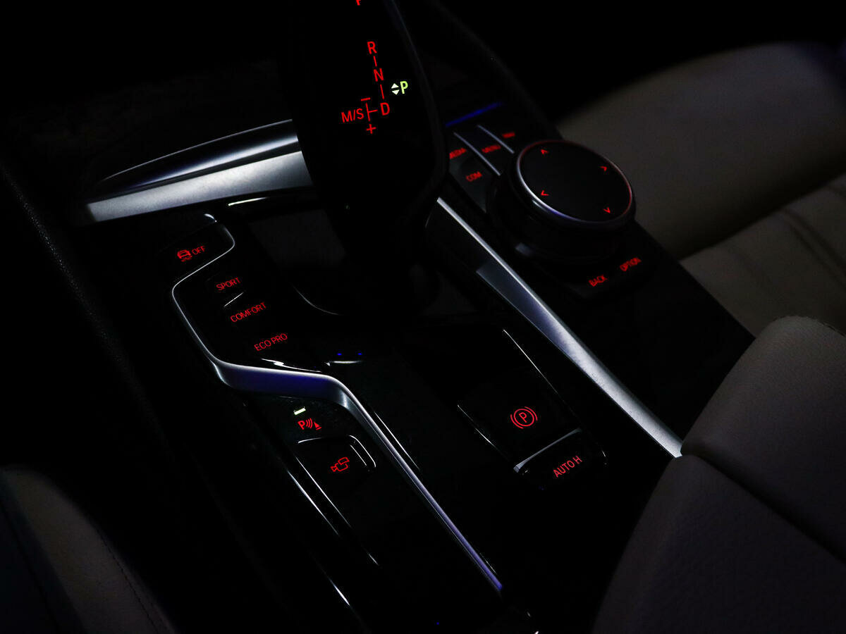 BMW 5 серии 540i, 2020