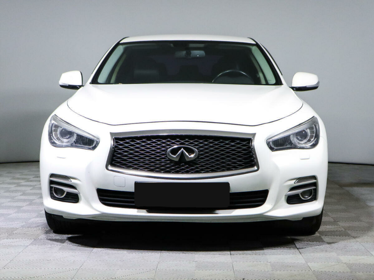 Infiniti Q50, 2015