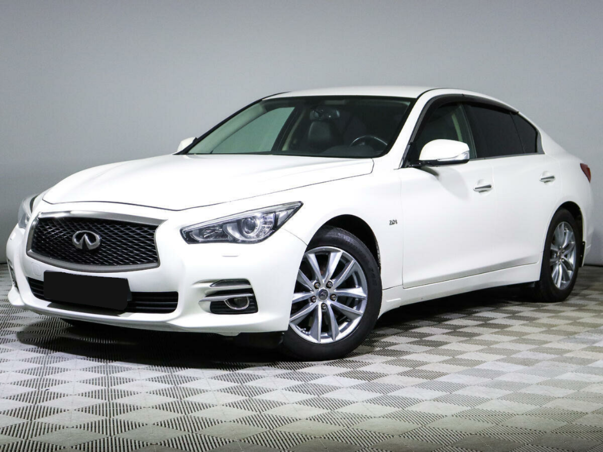 Infiniti Q50, 2015