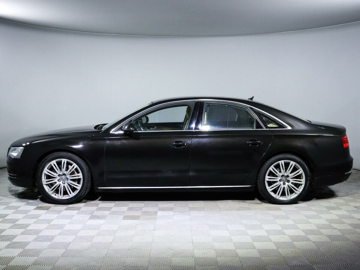 Audi A8, 2010