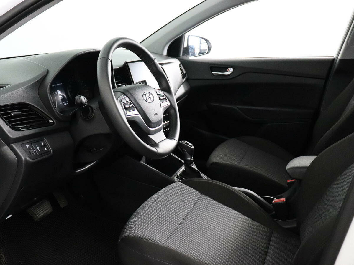 Hyundai Solaris, 2022