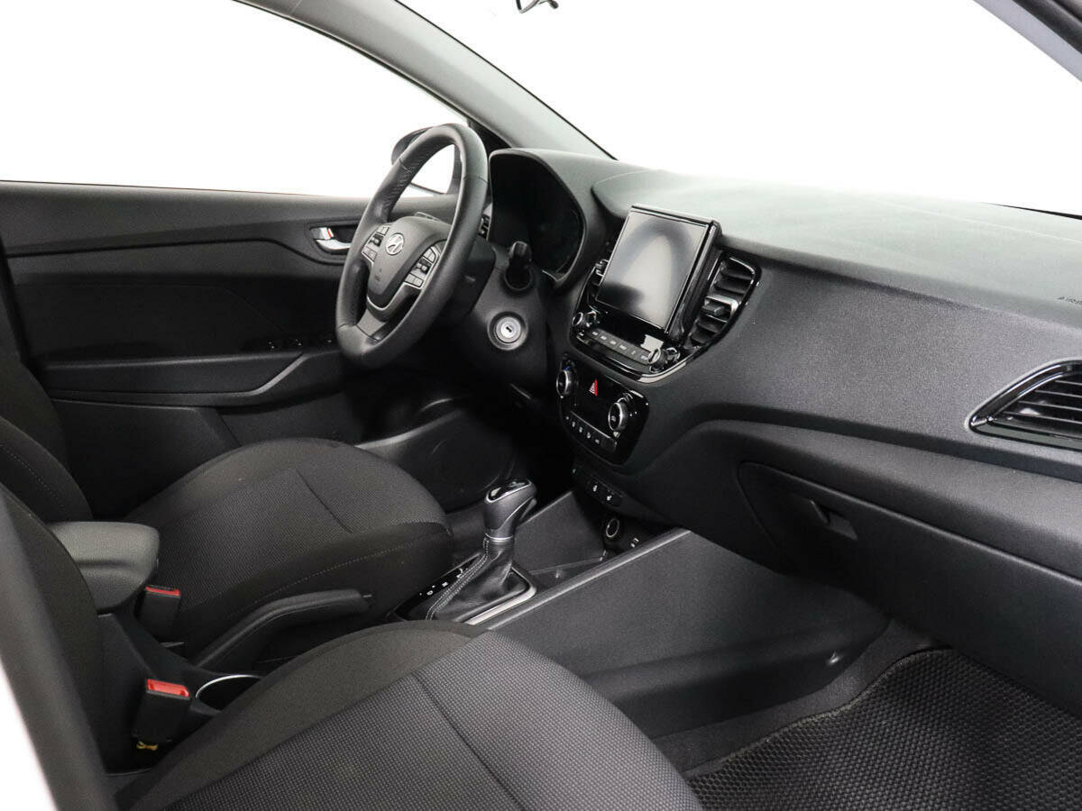 Hyundai Solaris, 2022