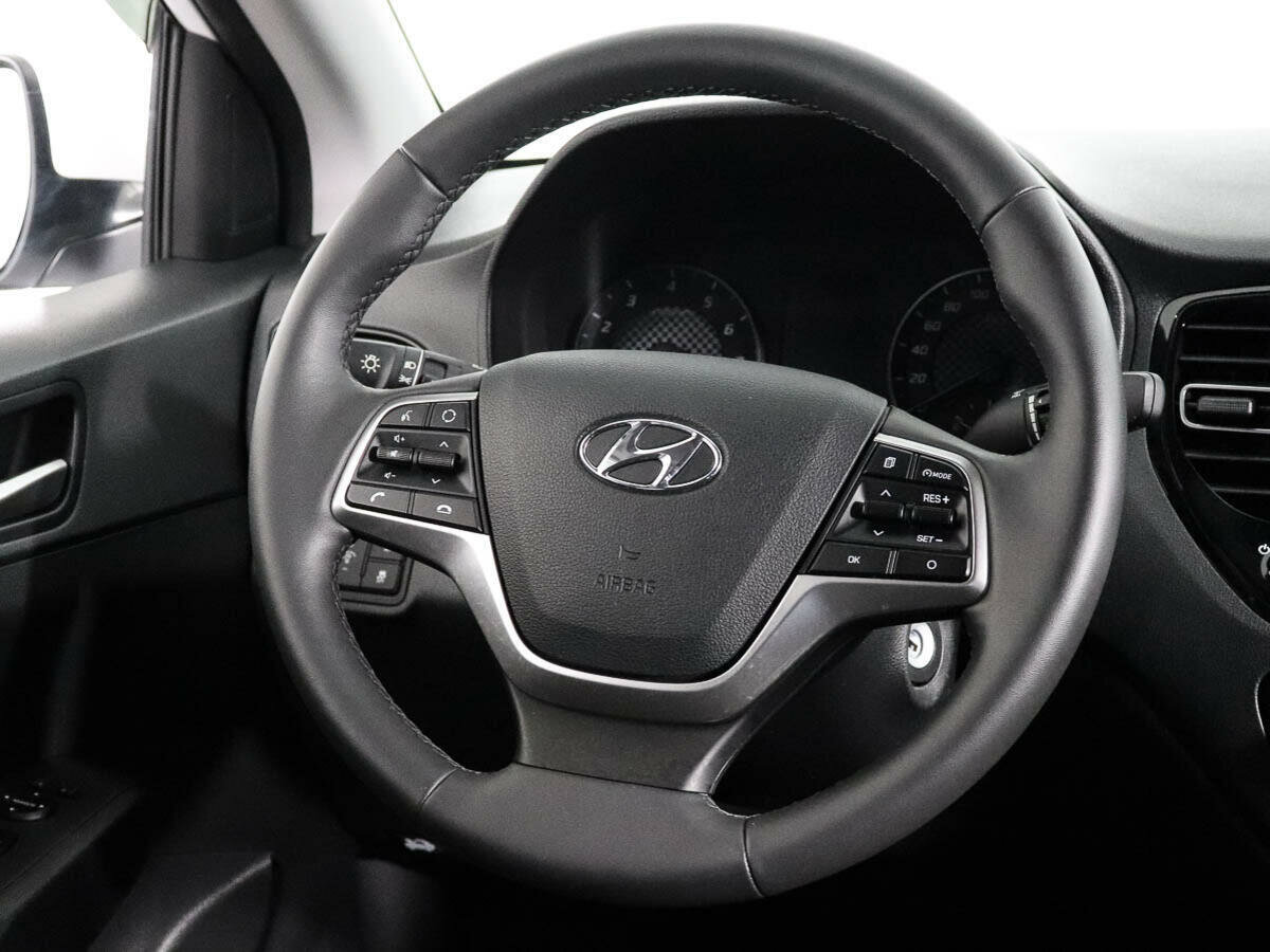 Hyundai Solaris, 2022