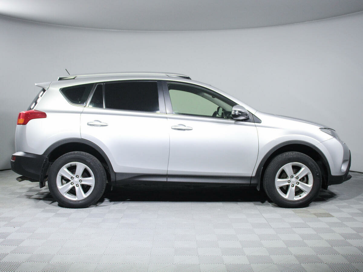 Toyota RAV4, 2014
