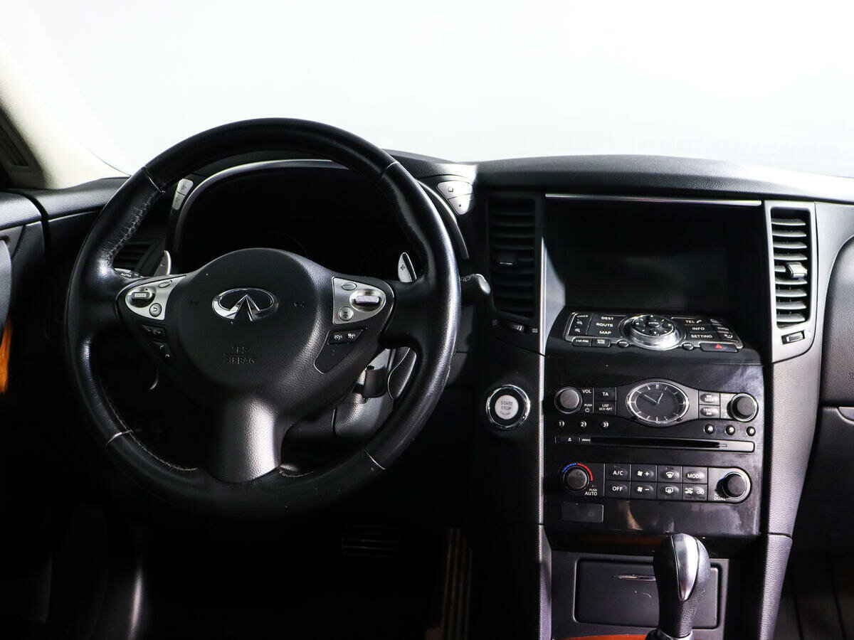 Infiniti FX30d, 2013