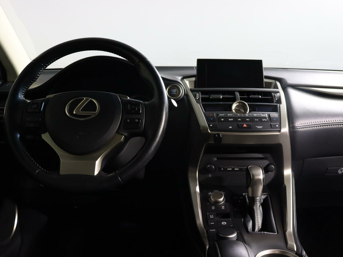Lexus NX 200, 2017