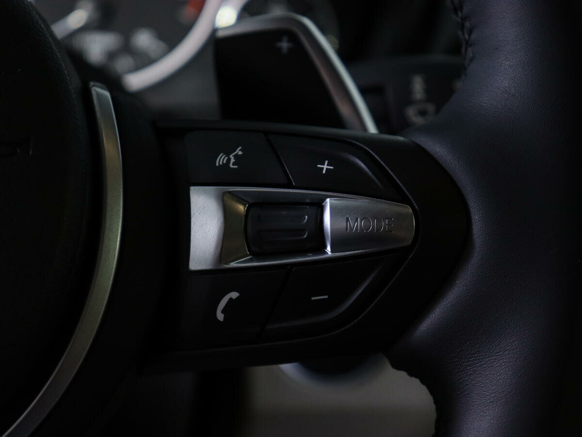 BMW 3 серии 320i, 2016