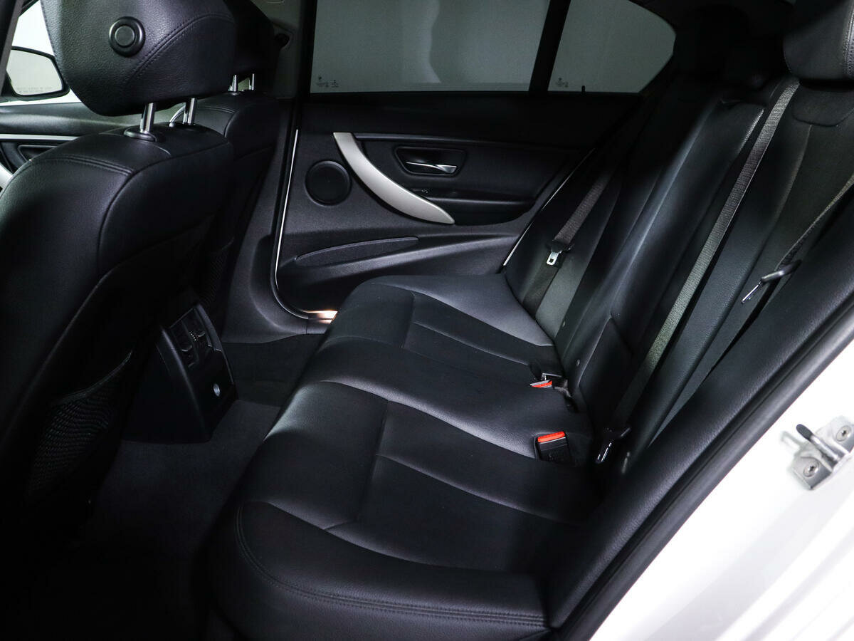 BMW 3 серии 320i, 2016