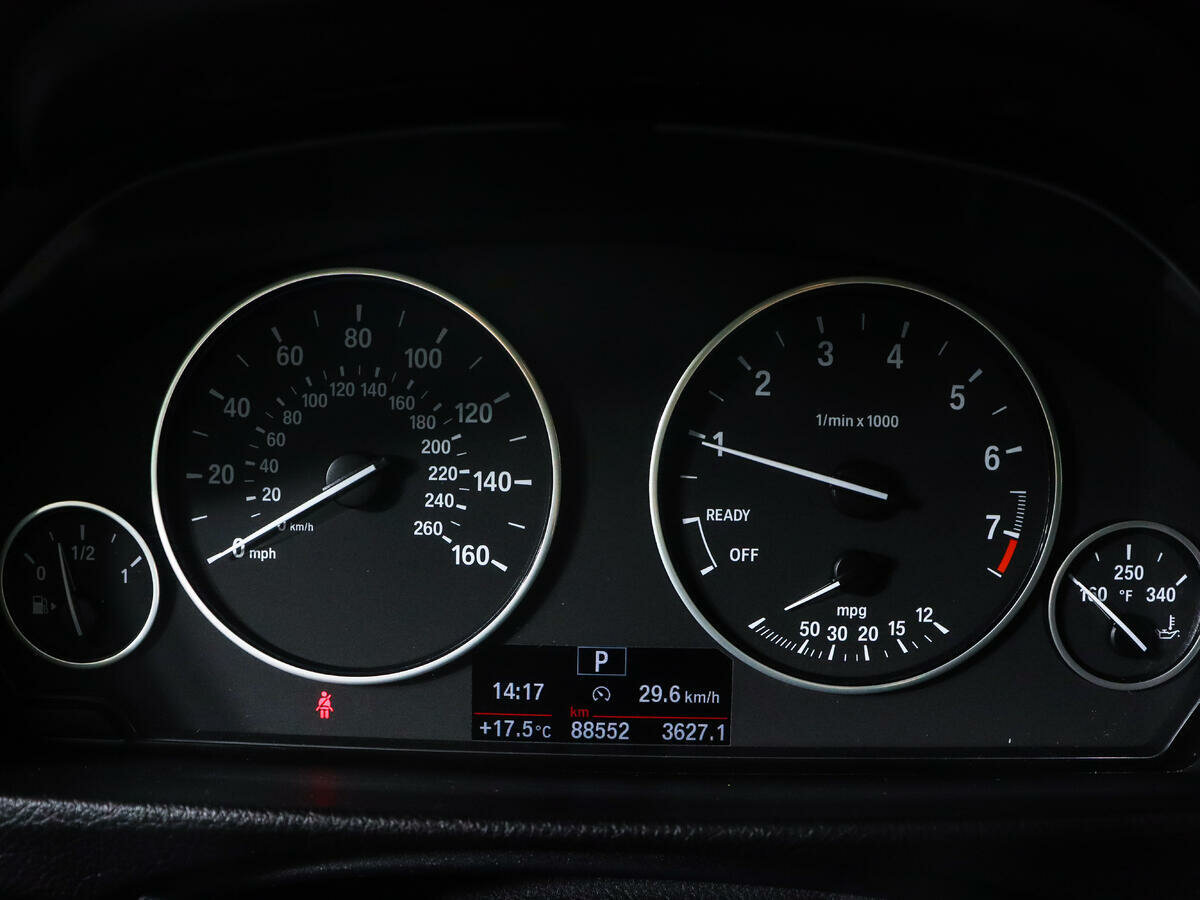 BMW 3 серии 320i, 2016