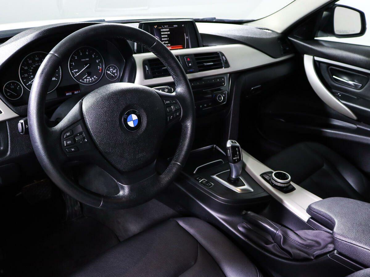 BMW 3 серии 320i, 2016