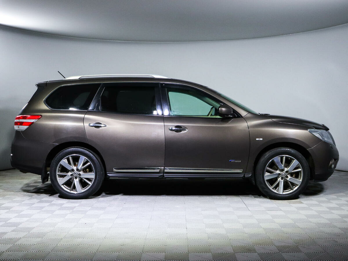 Nissan Pathfinder, 2014