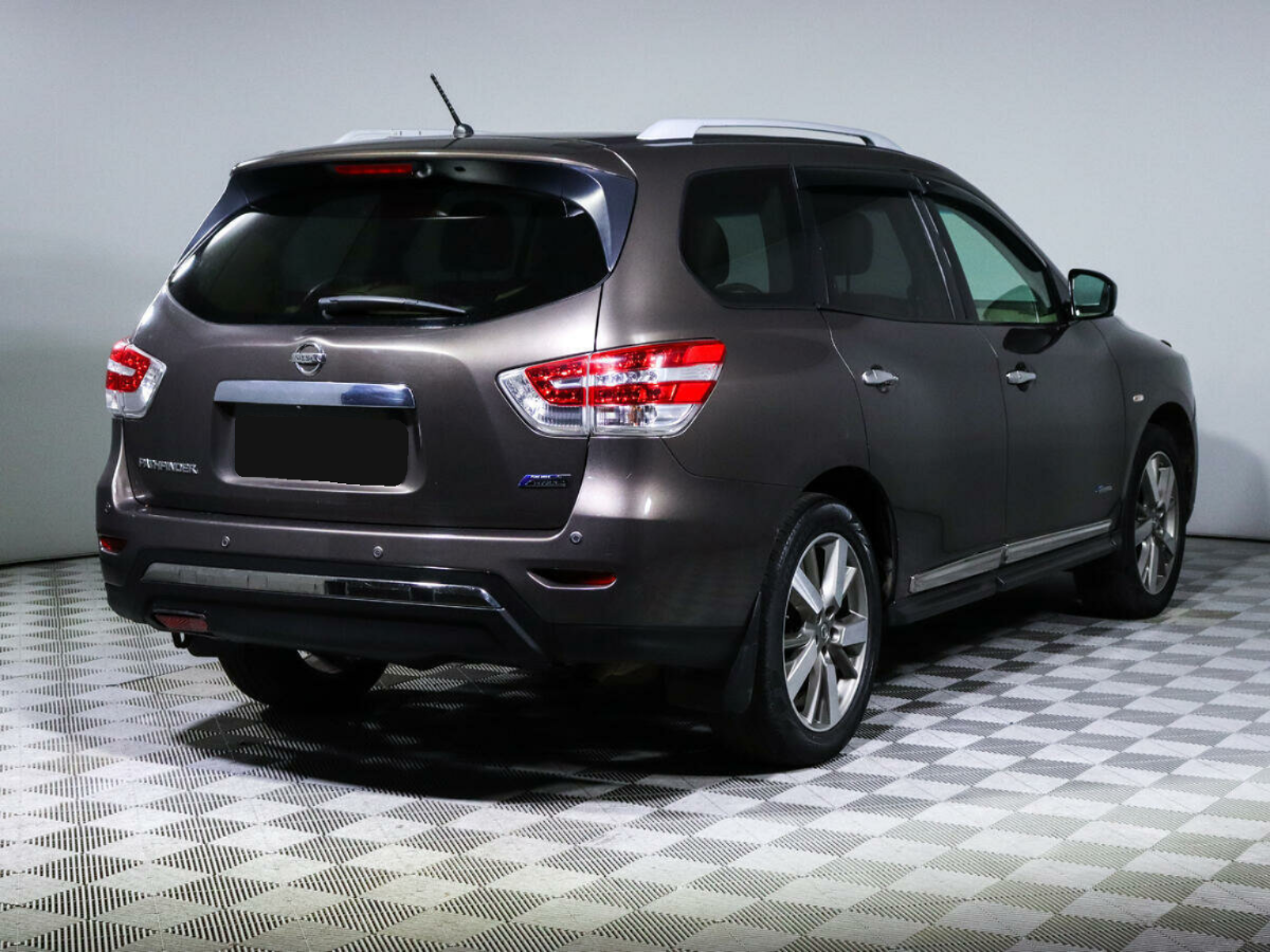 Nissan Pathfinder, 2014
