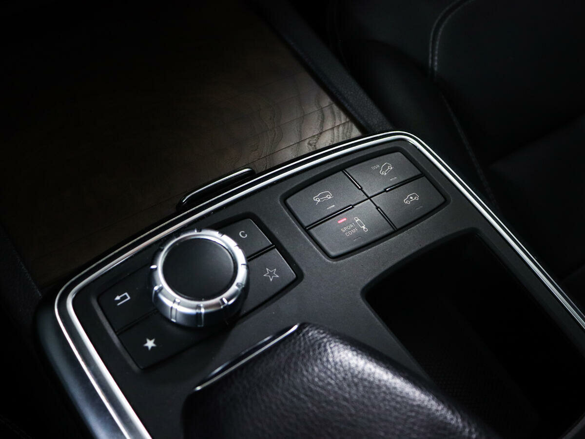 Mercedes-Benz M-Класс 400, 2014