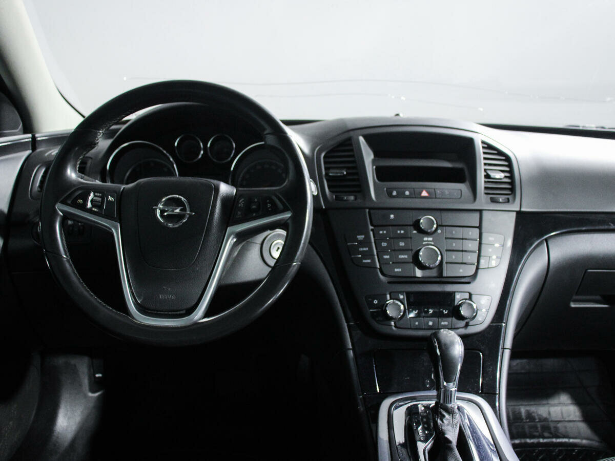 Opel Insignia, 2010