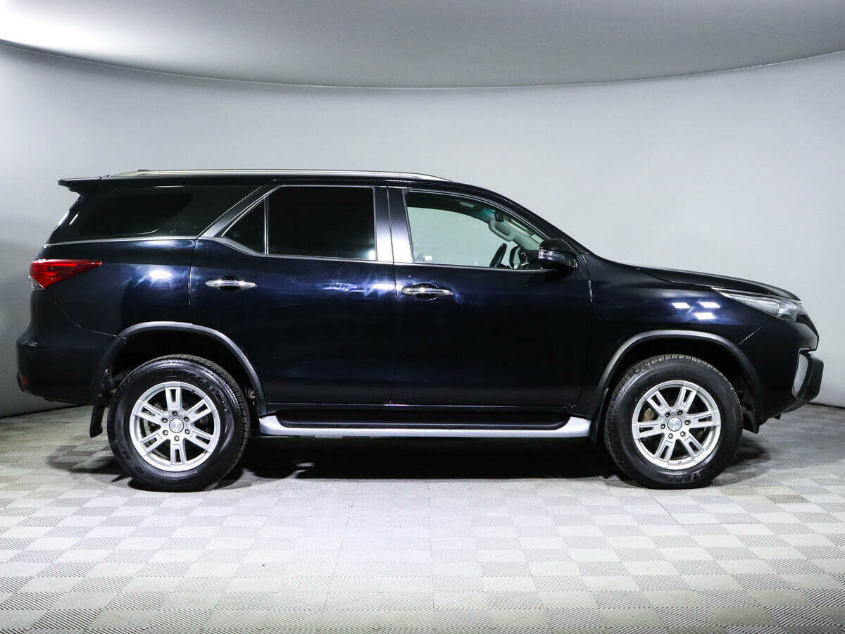 Toyota Fortuner, 2017