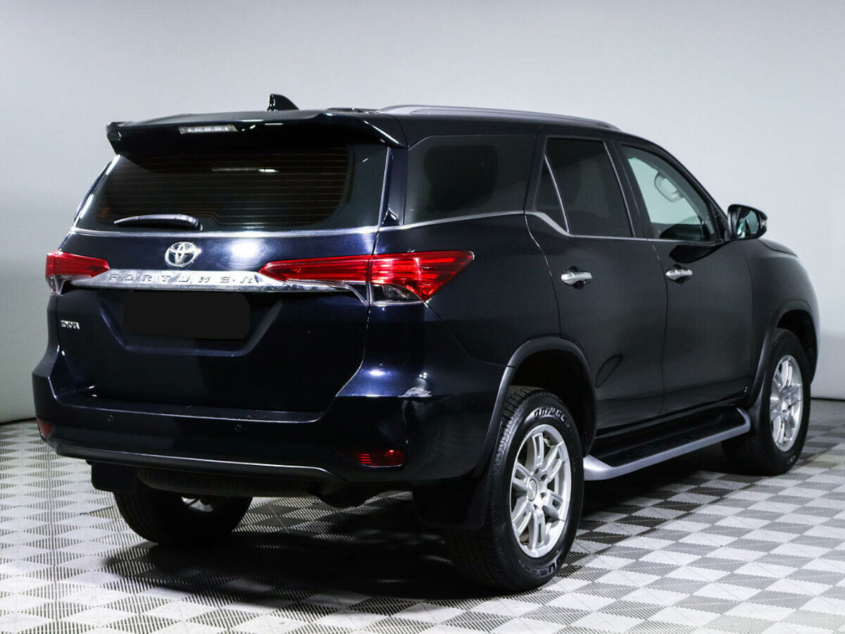 Toyota Fortuner, 2017