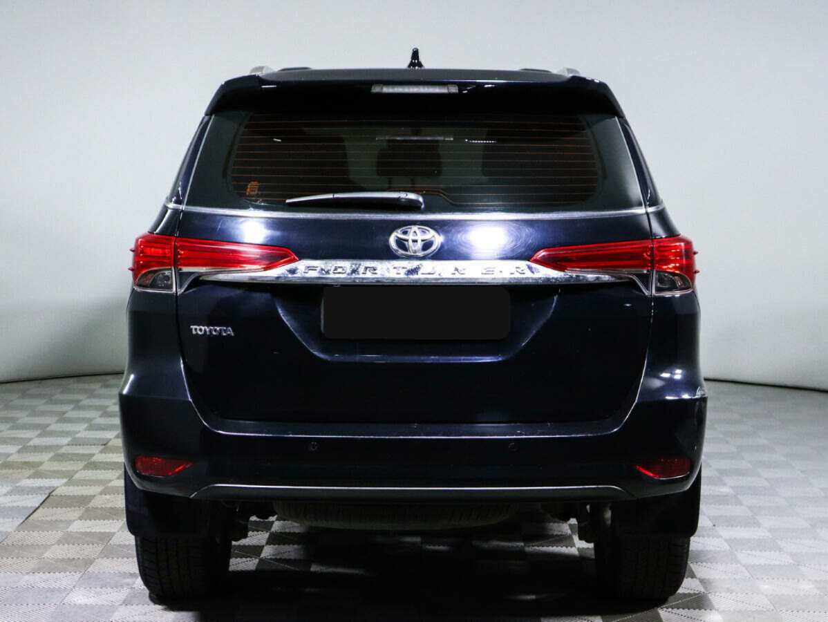 Toyota Fortuner, 2017