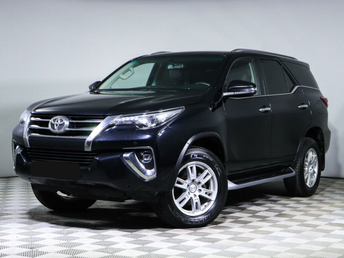 Toyota Fortuner, 2017