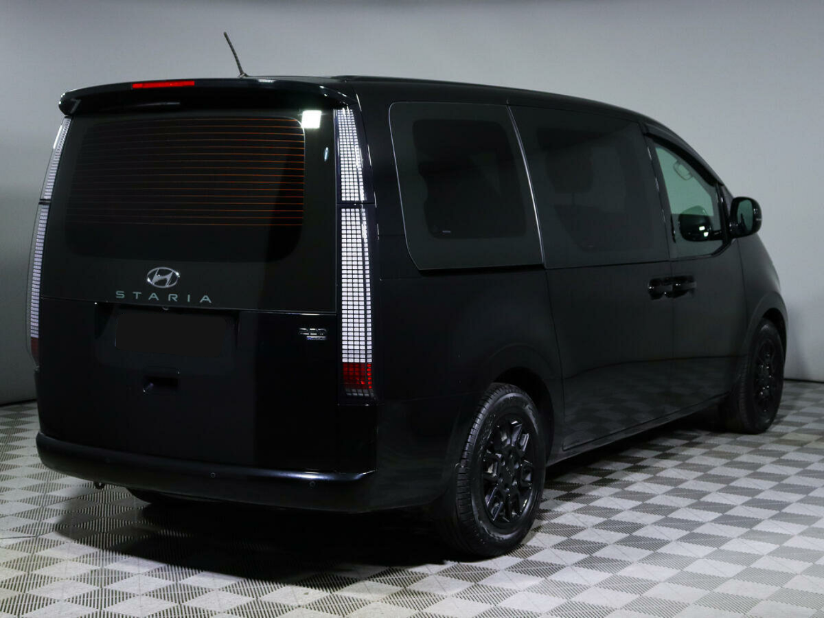 Hyundai Staria, 2022