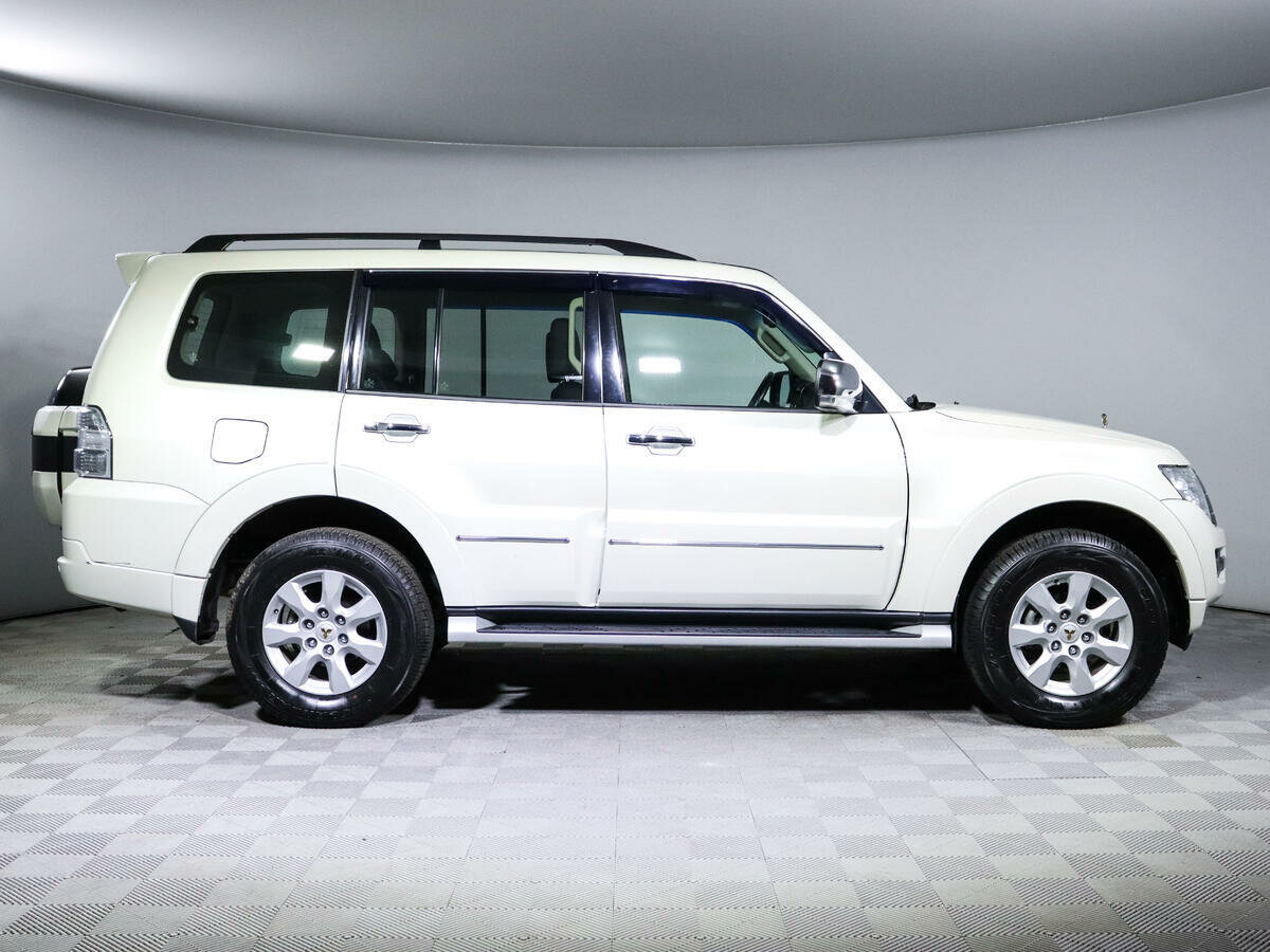 Mitsubishi Pajero, 2021