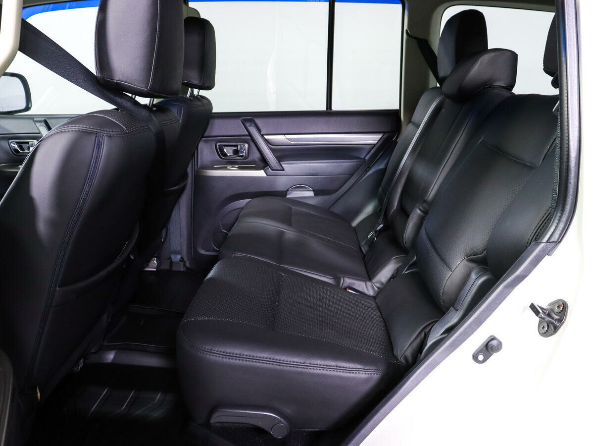 Mitsubishi Pajero, 2021