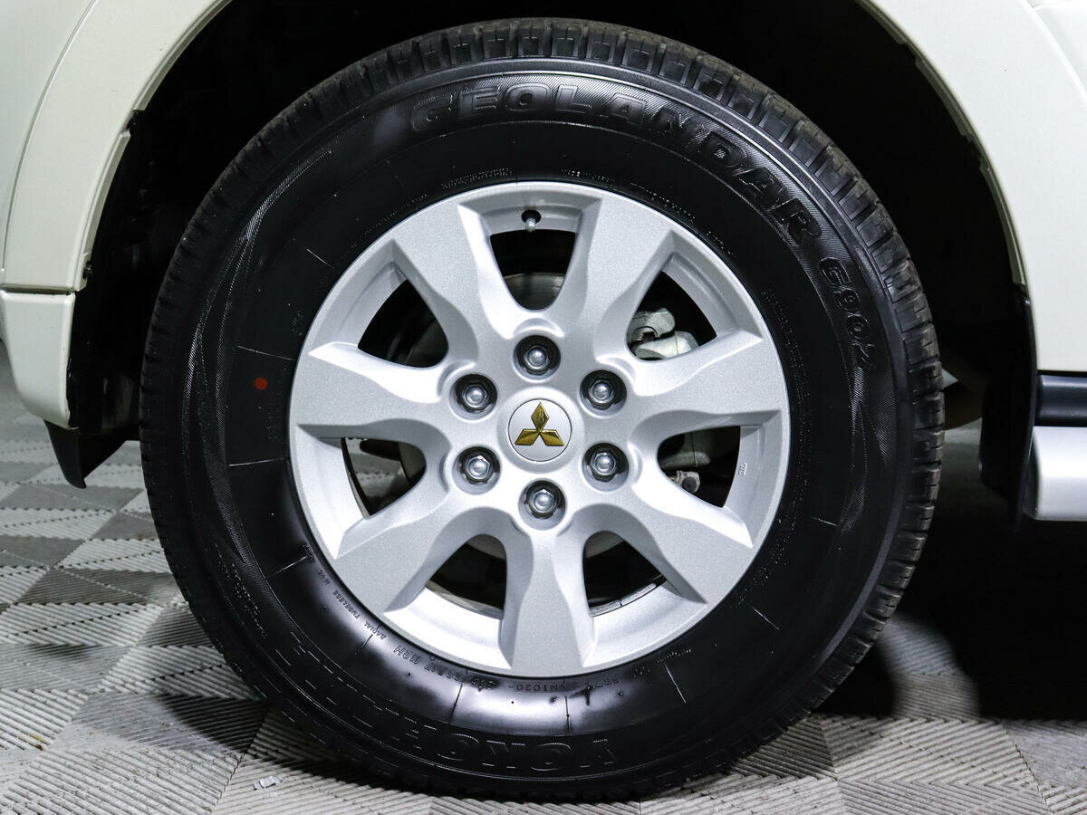 Mitsubishi Pajero, 2021