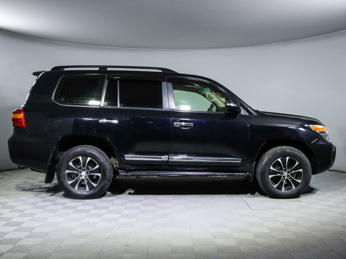 Toyota Land Cruiser, 2012