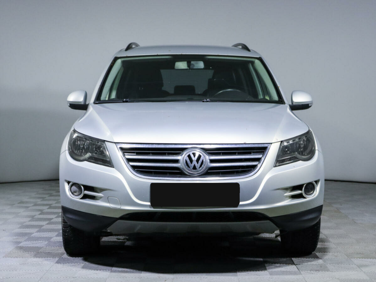 Volkswagen Tiguan, 2011