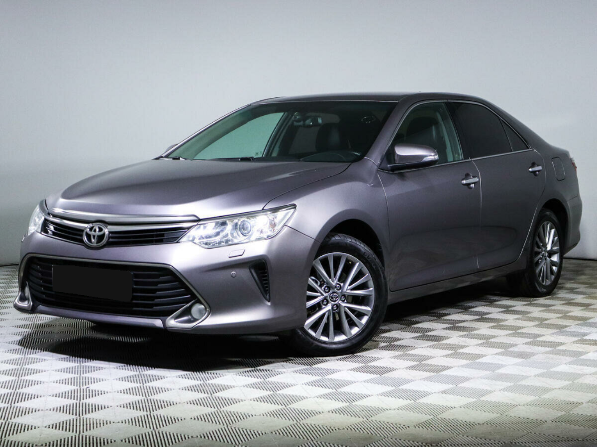 Toyota Camry, 2016