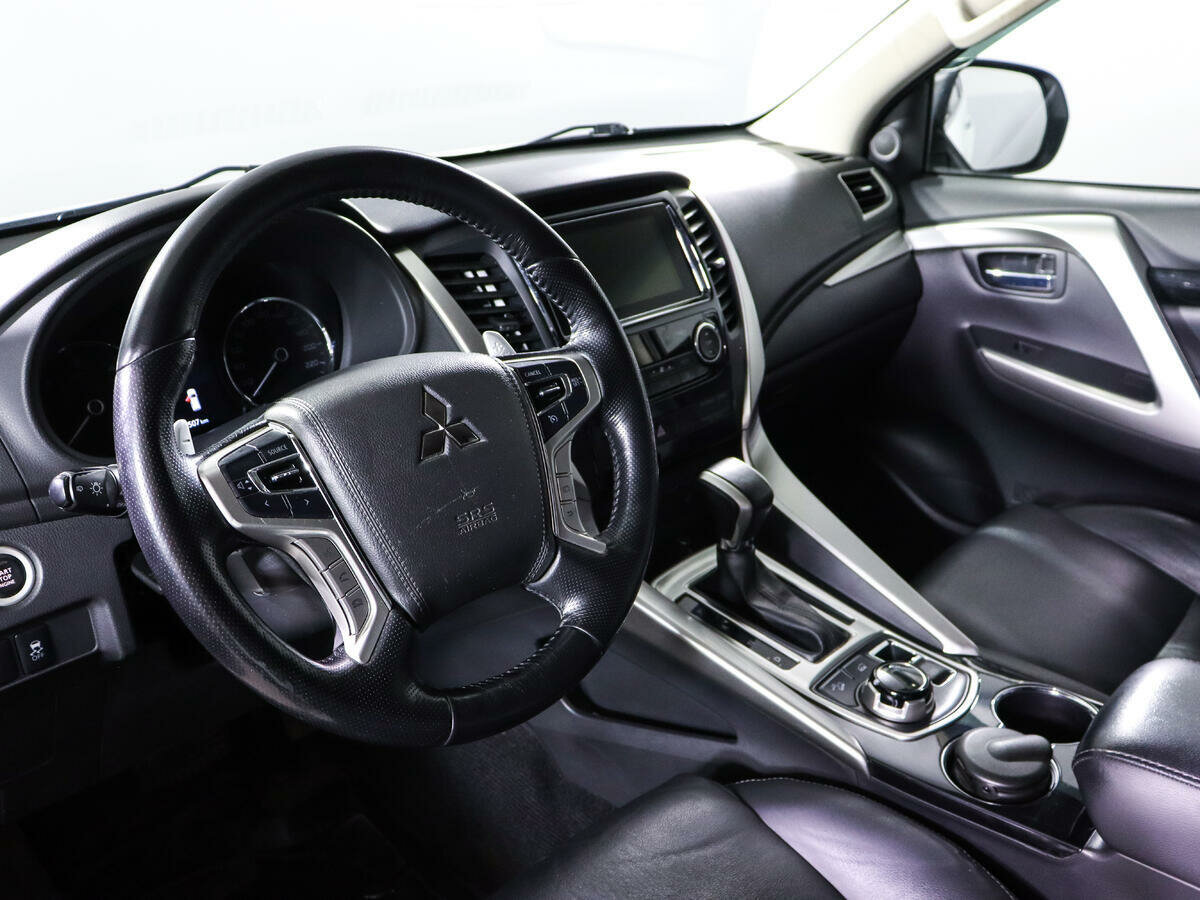 Mitsubishi Pajero Sport, 2018