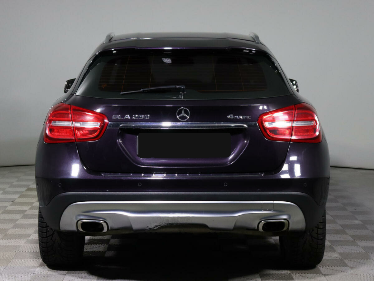 Mercedes-Benz GLA 250, 2015