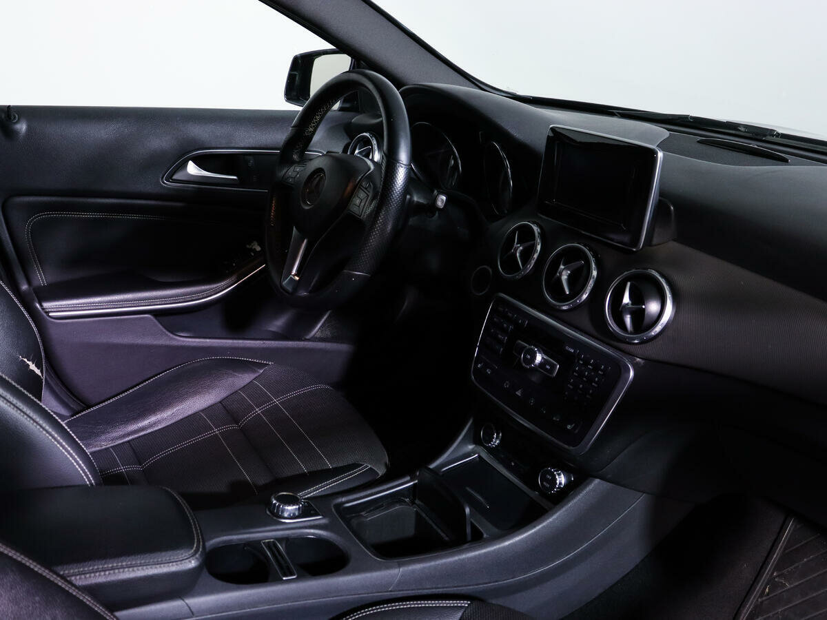 Mercedes-Benz GLA 250, 2015