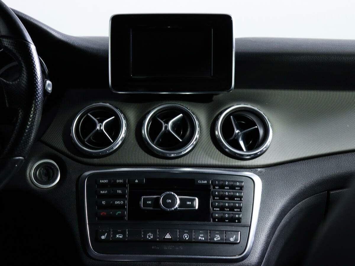 Mercedes-Benz GLA 250, 2015