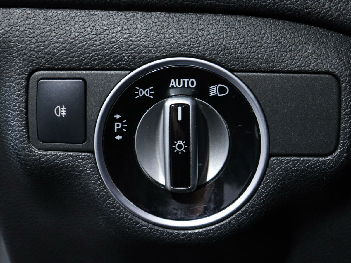 Mercedes-Benz GLA 250, 2015