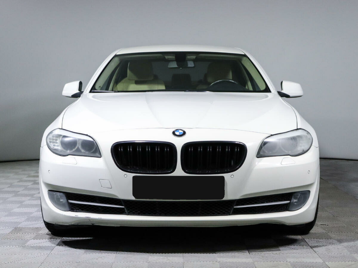 BMW 5 серии 520i, 2012