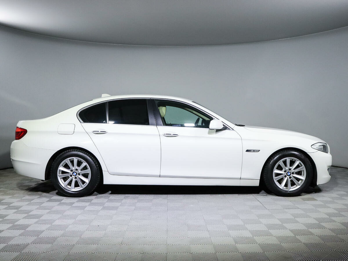 BMW 5 серии 520i, 2012