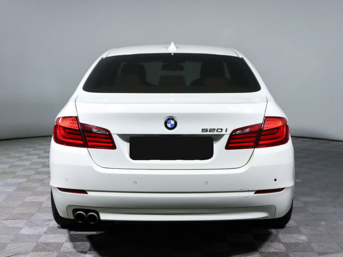 BMW 5 серии 520i, 2012