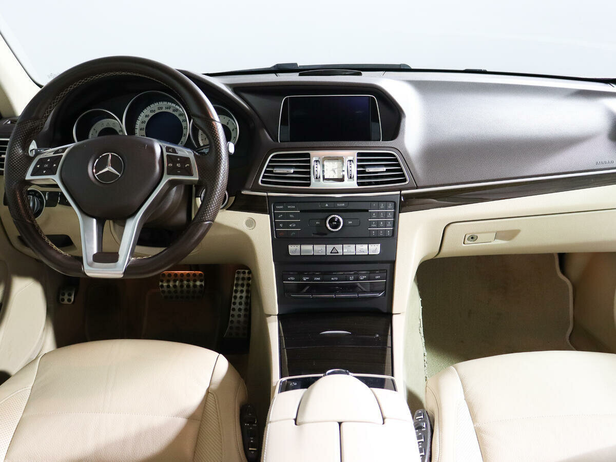 Mercedes-Benz E-Класс 200, 2016